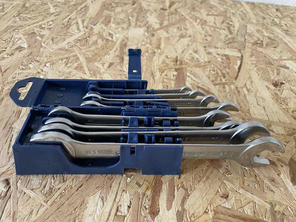 Lot de 8 clefs plates