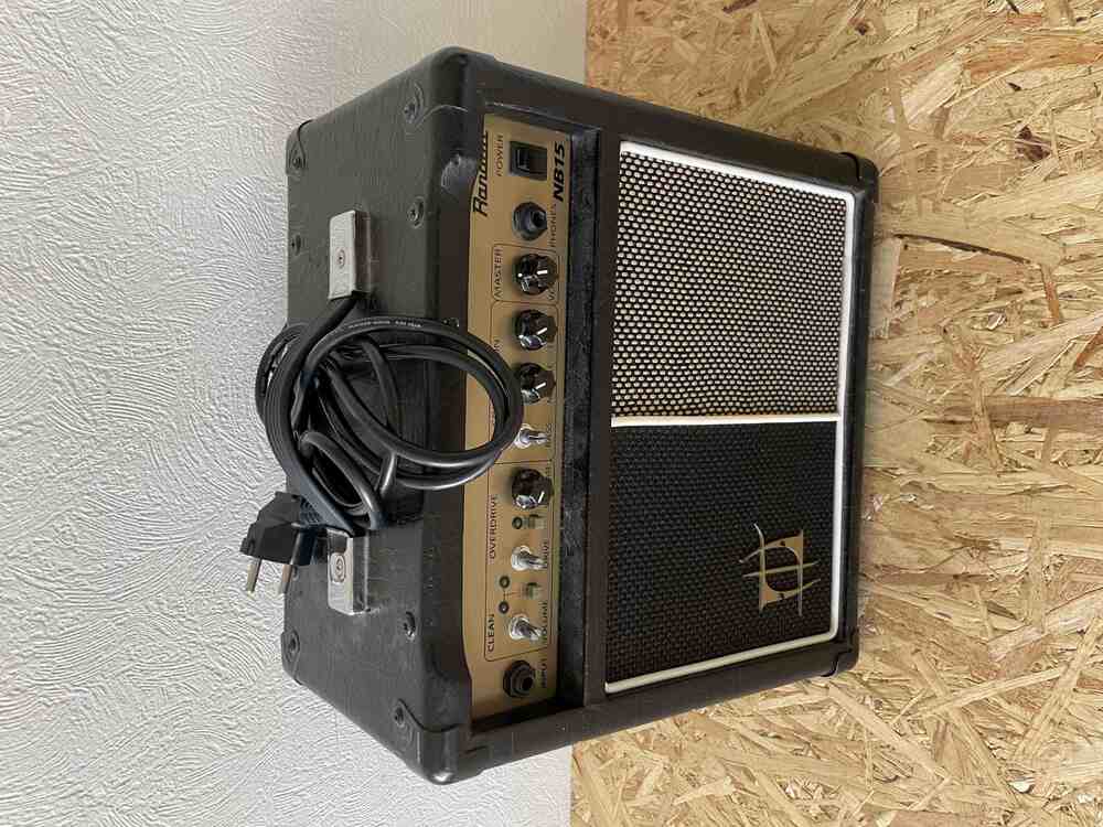 Amplificateur de guitare électrique